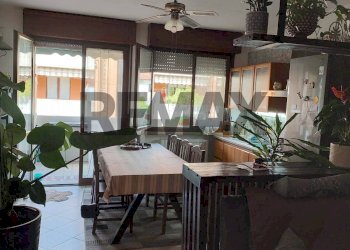 Soggiorno - Trilocale Via Milano
 
57, Castelnuovo del Garda - foto 2