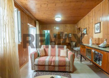 Soggiorno - Semi-detached house Via Claudio Arezzo
11, Siracusa - photo 6