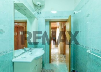 Bagno - Semi-detached house Via Claudio Arezzo
11, Siracusa - photo 8
