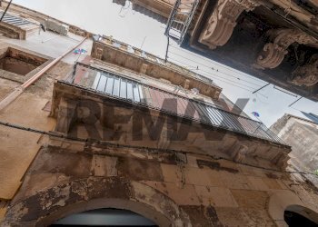 Edificio all\'aperto - Semi-detached house Via Claudio Arezzo
11, Siracusa - photo 21