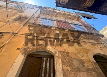 Edificio all\'aperto - Casa semi indipendente Via Claudio Maria Arezzo
11, Siracusa - foto 21