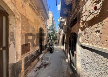 Edificio all\'aperto - Casa semi indipendente Via Claudio Maria Arezzo
11, Siracusa - foto 23