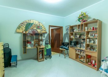 Soggiorno - Semi-detached house Via Claudio Maria Arezzo
11, Siracusa - photo 9