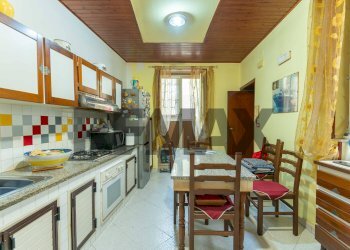 Cucina - Semi-detached house Via Claudio Maria Arezzo
11, Siracusa - photo 19