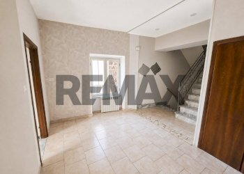Stanza vuota - Semi-detached house Piazza Santa Maria A Fratta
 
SNC, Vairano Patenora - photo 20