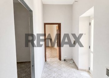 Hall / corridoio - Semi-detached house Piazza Santa Maria A Fratta
 
SNC, Vairano Patenora - photo 34
