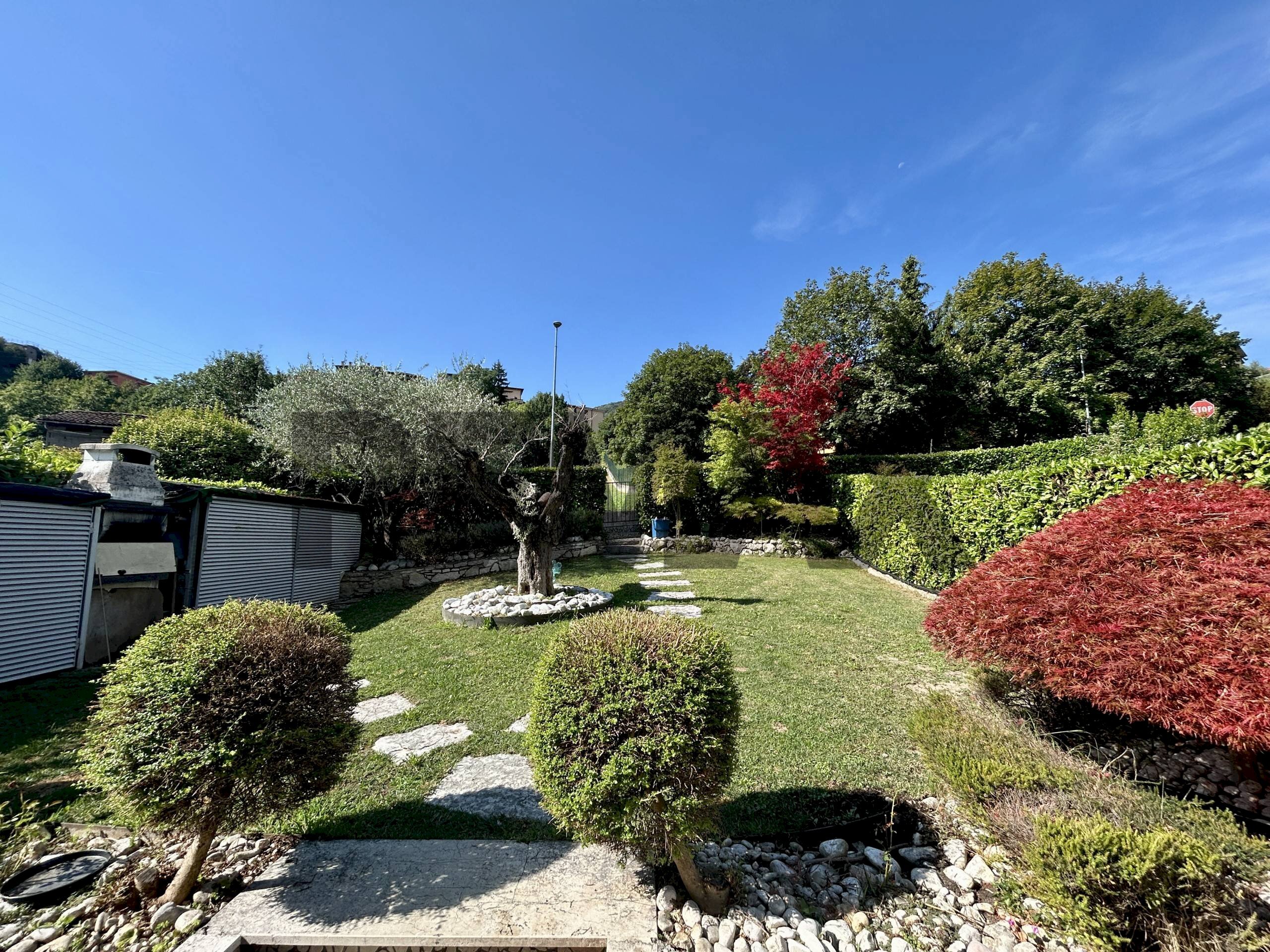 Giardino - Trilocale via Broli
3, Pianico - foto 2