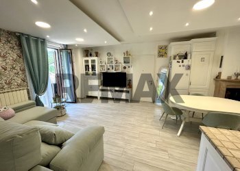 Sala da pranzo - Trilocale via Broli
 
3, Pianico - foto 9