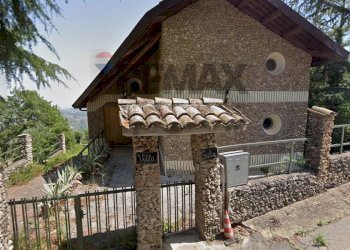 Casa all\'aperto - Villa via Madonna delle Grazie
 
snc, Roccamontepiano - foto 1