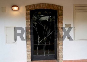 Edificio all\'aperto - Villa via Madonna delle Grazie
 
snc, Roccamontepiano - foto 32
