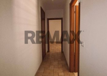 Hall / corridoio - Casa semi indipendente CORSO ROMA
 
67, Castel Frentano - foto 7