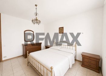 Camera / camera da letto - Quadrilocale Via Santorre Santarosa
27, Falconara Marittima - foto 17