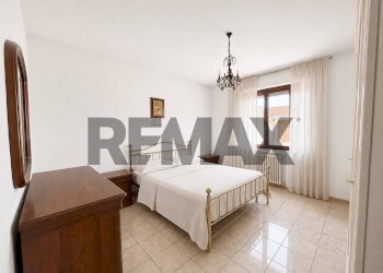 Camera / camera da letto - Quadrilocale Via Santorre Santarosa
27, Falconara Marittima - foto 18