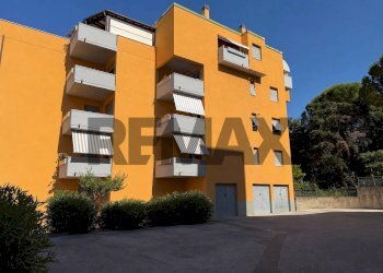 Edificio all\'aperto - Quadrilocale Via Santorre Santarosa
27, Falconara Marittima - foto 31