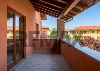 Balcone - Semi-detached house VIA CESARE BATTISTI
 
18, Settimo Milanese - photo 1