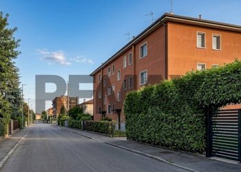 Edificio all\'aperto - Semi-detached house VIA CESARE BATTISTI
 
18, Settimo Milanese - photo 7