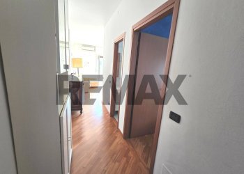 Hall / corridoio - Bilocale Via Gianfranco Zuretti
 
64, Milano - foto 16