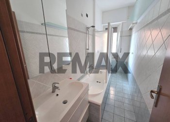 Bagno - Bilocale Via Gianfranco Zuretti
 
64, Milano - foto 17