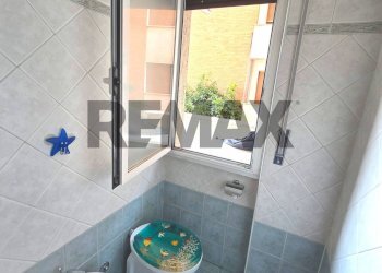 Bagno - Bilocale Via Gianfranco Zuretti
 
64, Milano - foto 18