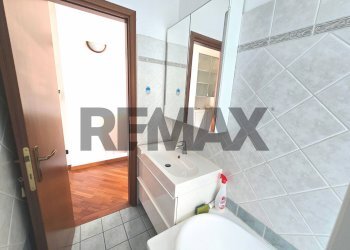 Bagno - Bilocale Via Gianfranco Zuretti
 
64, Milano - foto 19