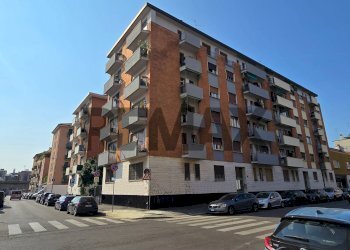 Edificio all\'aperto - Bilocale Via Gianfranco Zuretti
 
64, Milano - foto 27