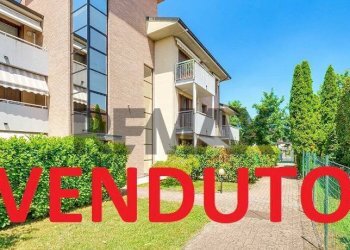 Edificio all\'aperto - Two-room apartment Via Della Novella
 
69, Samarate - photo 1