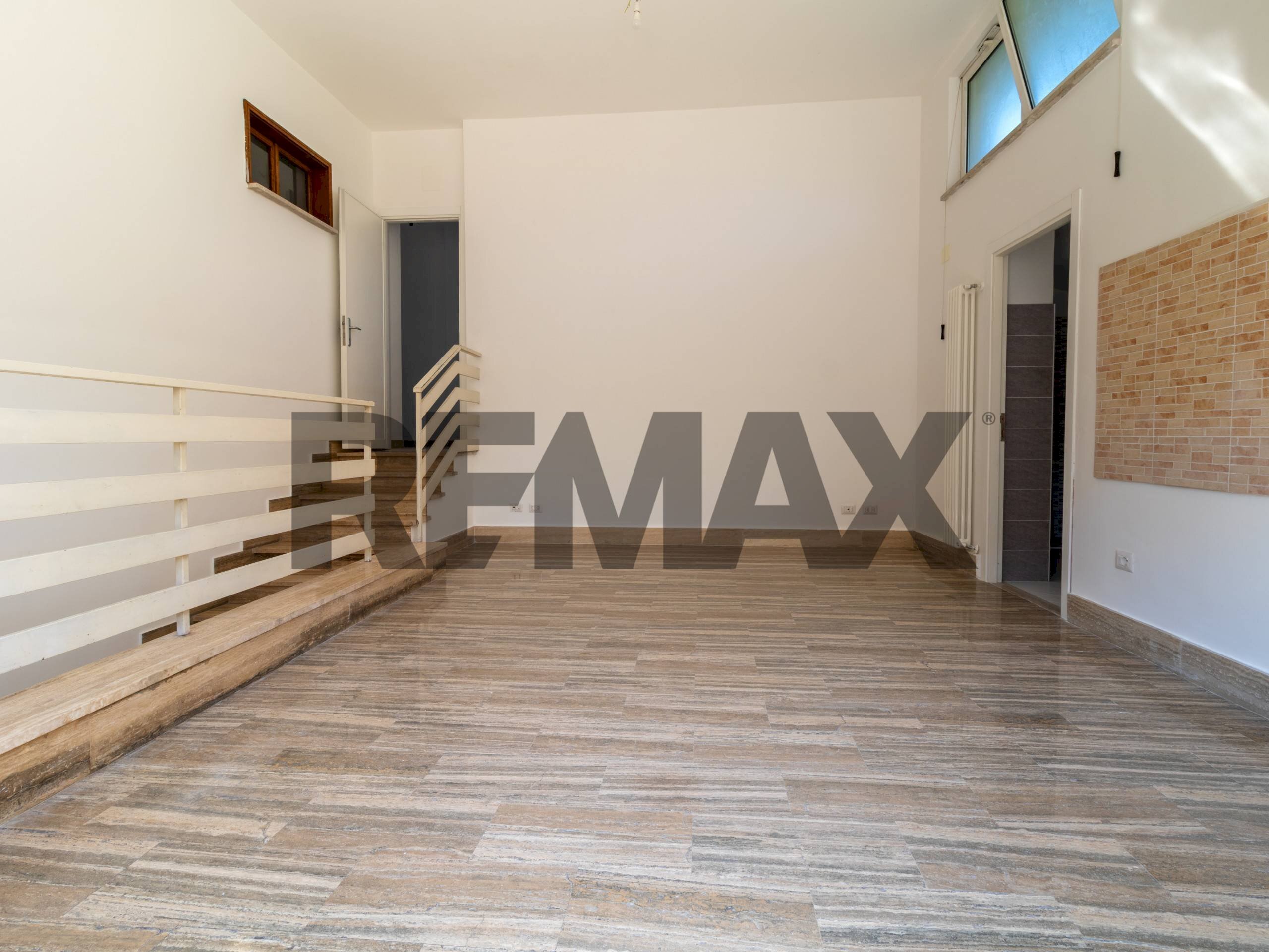 Stanza vuota - Four-room apartment Via Bellante
42, Roma - photo 3