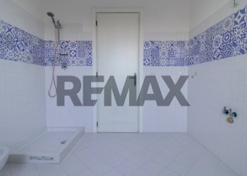 Bagno - Four-room apartment Via Bellante
42, Roma - photo 11