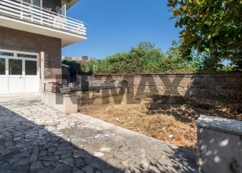Terrazza - Four-room apartment Via Bellante
42, Roma - photo 15