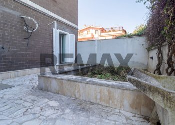 Terrazza - Four-room apartment Via Bellante
42, Roma - photo 19