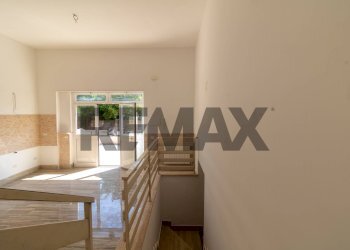 Scale - Four-room apartment Via Bellante
42, Roma - photo 25