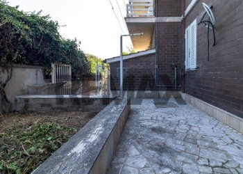 Terrazza - Four-room apartment Via Bellante
42, Roma - photo 28