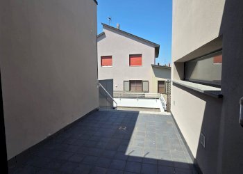 Foto 13 - Three-room apartment Via Cesare Battisti
 
3, Opera - photo 13