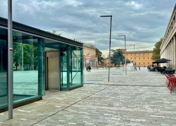 Edificio all\'aperto - Box Piazza Della Vittoria- Viale Allegri
 
14/a, Reggio nell'Emilia - photo 17