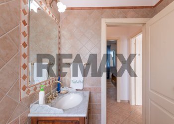 Bagno - Villa via Ponza
 
sn, Ragusa - foto 33