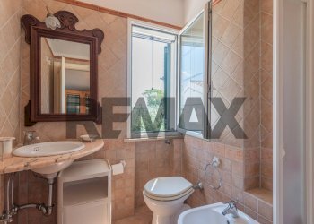 Bagno - Villa via Ponza
 
sn, Ragusa - foto 53