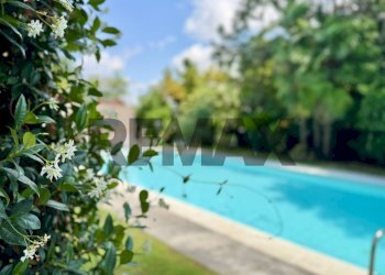 Piscina - Villa VIA DEL MARE
 
6, Marano di Napoli - photo 1