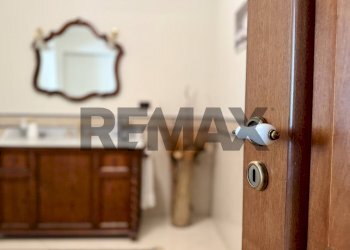 Bagno - Villa VIA DEL MARE
 
6, Marano di Napoli - photo 17