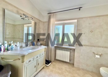 Bagno - Villa VIA DEL MARE
 
6, Marano di Napoli - photo 54