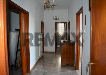 Hall / corridoio - Independent house contrada fonte d'olmo
 
8, Montesilvano - photo 38