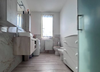 Foto 14 - Three-room apartment via Baracca
 
14, Rovato - photo 14
