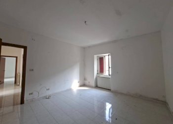 Foto 31 - Apartment VIA TORRE
 
30, Castel Morrone - photo 31