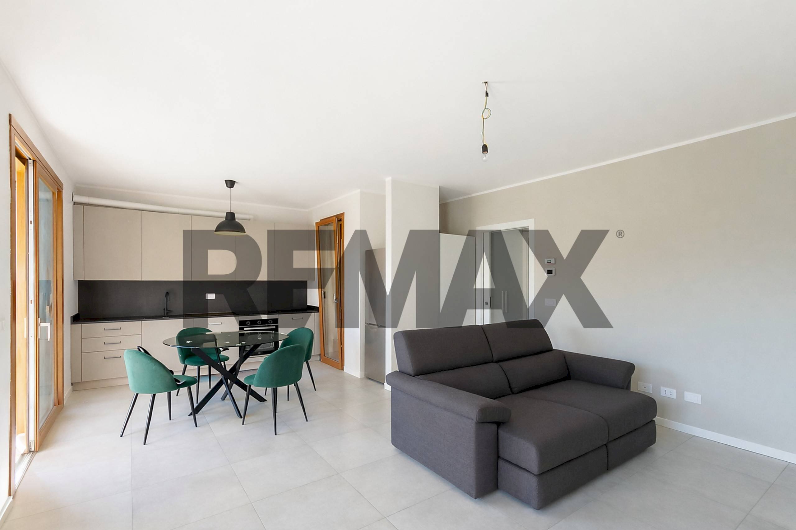 Sala da pranzo - Two-room apartment Via Galileo Galilei
14, Curno - photo 2