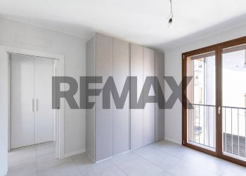 Camera / camera da letto - Two-room apartment Via Galileo Galilei
 
14, Curno - photo 14