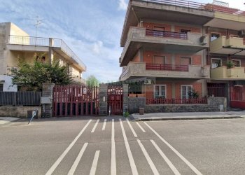 Foto 1 - Quadrilocale Via Lorenzo Bolano
 
6, Gravina di Catania - foto 1