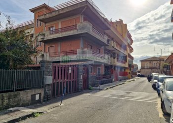 Foto 17 - Quadrilocale Via Lorenzo Bolano
 
6, Gravina di Catania - foto 16