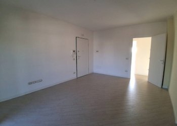 Cucina - Trilocale viale Canne, 50D, Pulsano - foto 10