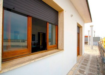 Terrazzo - Casa indipendente via Donato Bramante, Matino - foto 5