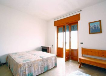 Camera da letto - Casa indipendente via Donato Bramante, Matino - foto 15