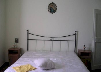 Camera da letto - Independent house via Giacomo Leopardi, 18, Poggio San Vicino - photo 17
